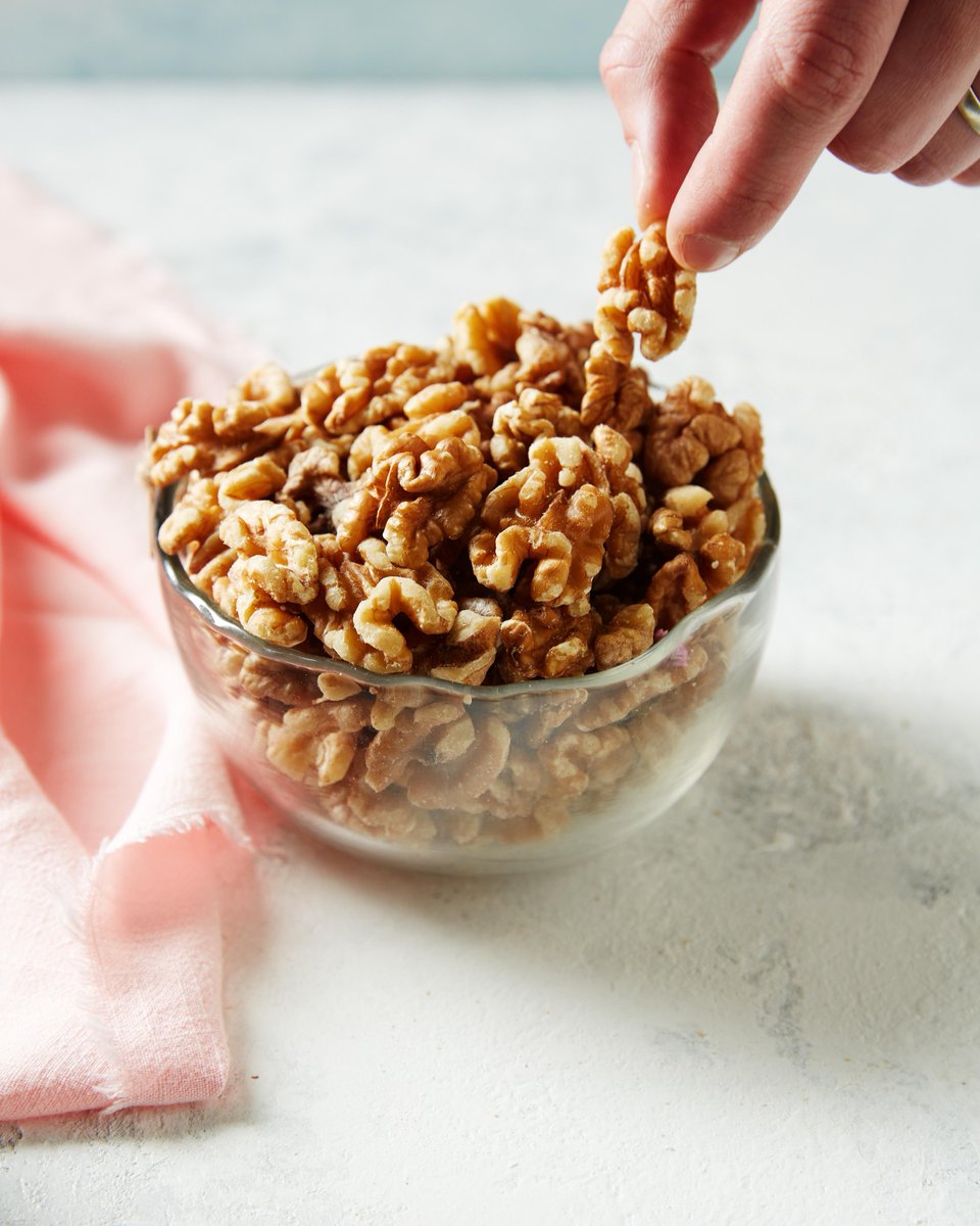 Sponsored: one-to-one Q&amp;A with Pam Graviet, senior marketing director, International at California Walnuts: okt.to/m2jVzN #walnuts #foodingredients <a href="/Walnuts_UK/">California Walnuts</a>