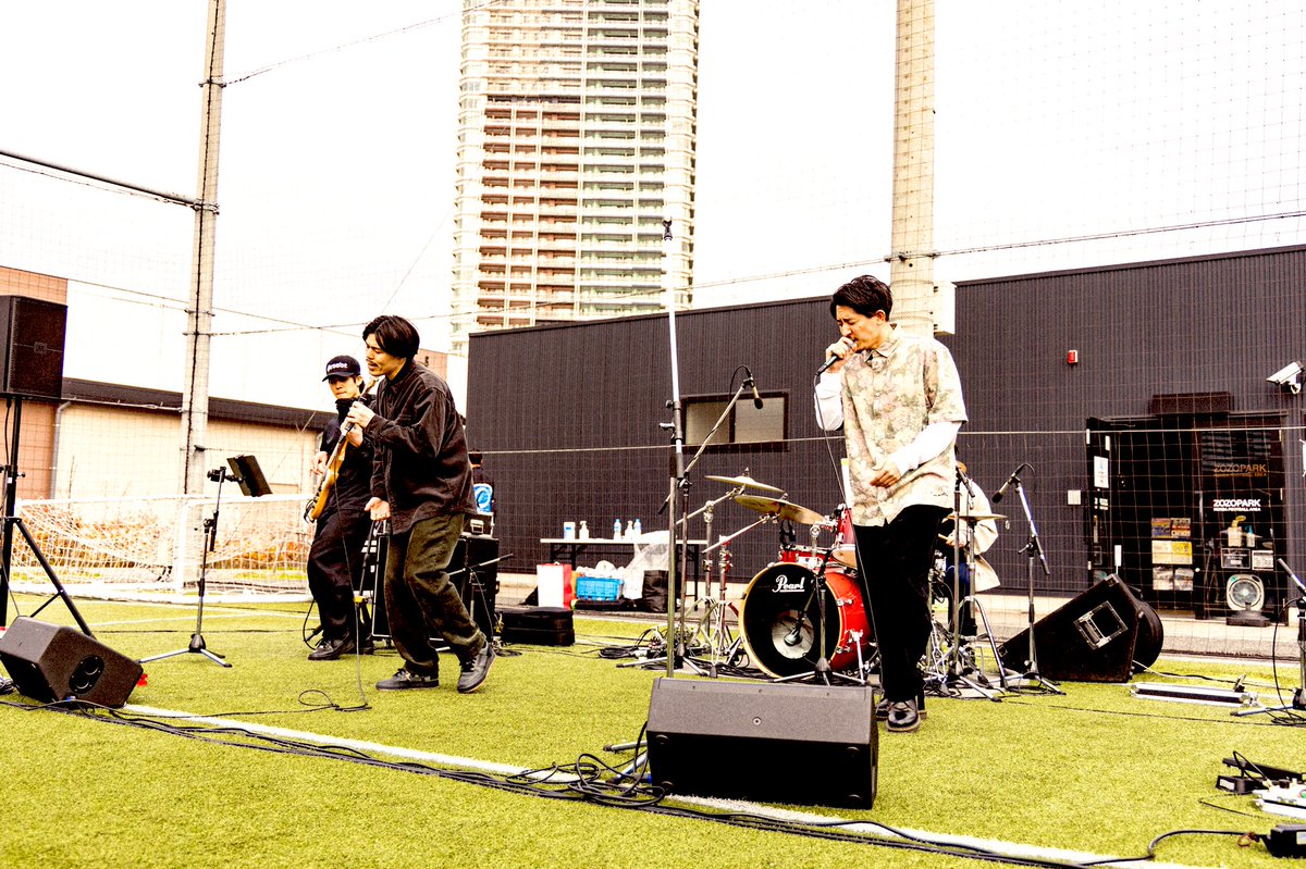 ongaku_ukag's tweet photo. 夜中に聞く新曲デモほど上がるものはない。
夏頃にはリリースする予定でございます。
#RANDMARK https://t.co/KSCQY6k6wy