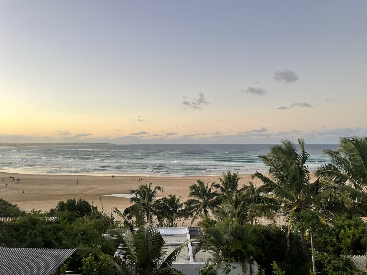 nickhedley's tweet photo. In time, Mozambique, Malawi, Tanzania and Kenya could become the next Southeast Asia-type travel circuit. 

Tropical beaches, friendly locals, relatively safe, and cheap in foreign currencies. 

Need good bus/rail links and better advertising.

(I’m currently in Tofo, Mozambique) https://t.co/T8wYnceXfz