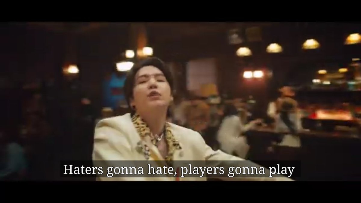 Tia_si6's tweet photo. " Hater's gonna hate players gonna play", line comeback 2022. 🗿💜💜💜 https://t.co/8VzGoetAB1
