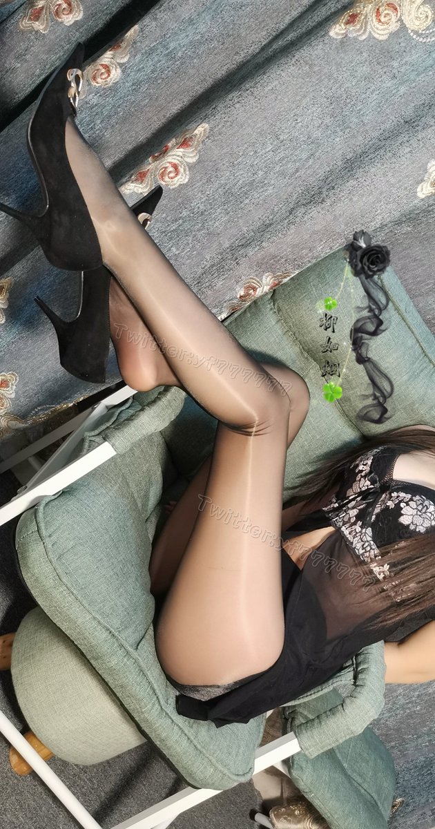 静待流年封锁冷香！萦遍的清秋梦惘然！迎着清晰的踪迹！纵横多少昔日的风风雨雨！一梦已别寒……
@limerencem @LMziqiao https://t.co/UuaA6suLLO