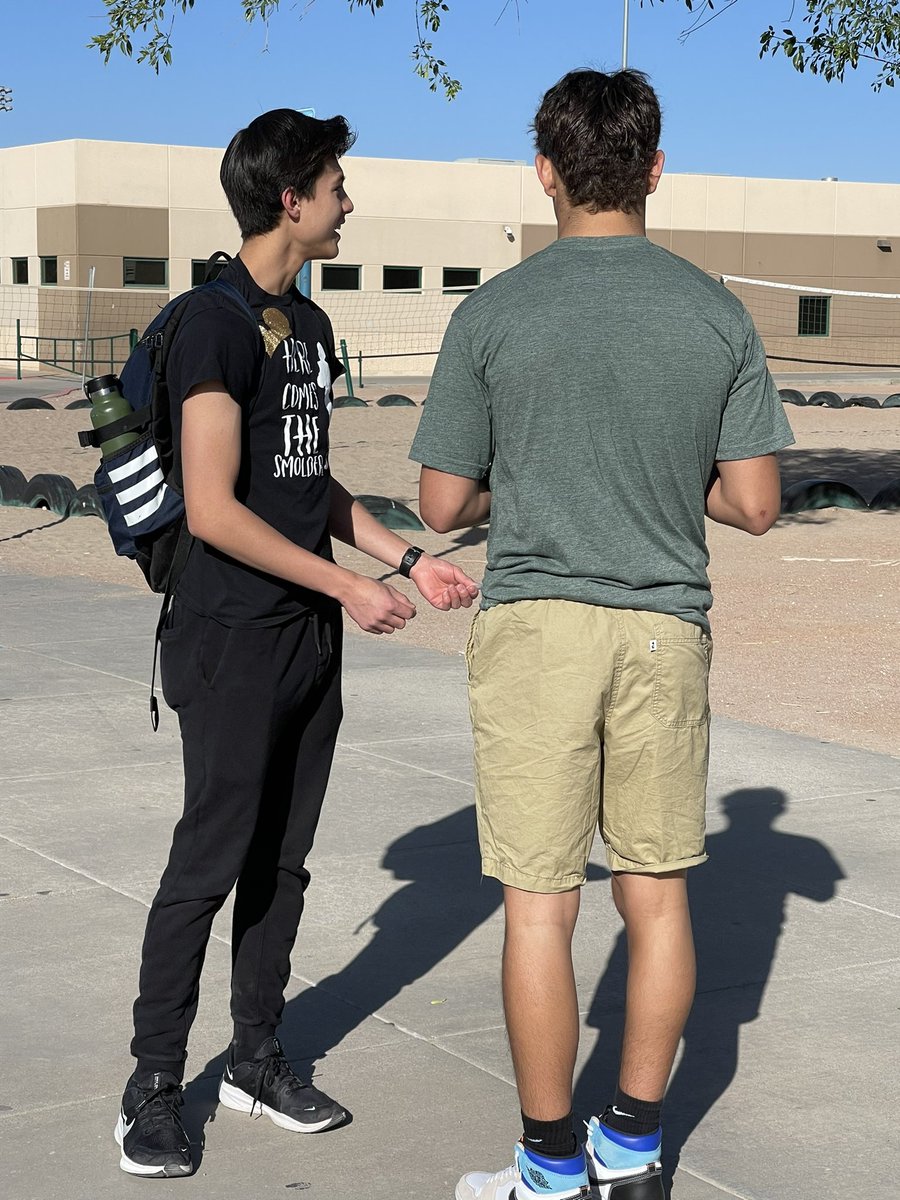JMarquez_LMS's tweet photo. Thank you once again @WrestlingrRams for all your help this morning! #PoemInYourPocketDay/ Breakfast on the Go was a success. We love all our stakeholders! @SocorroISD #TeamSISD @MontwoodHS @DMacon_MHSReads @Sparks_Interest #NationalPoetryMonth #mhslibrary https://t.co/10HaqDc9YY