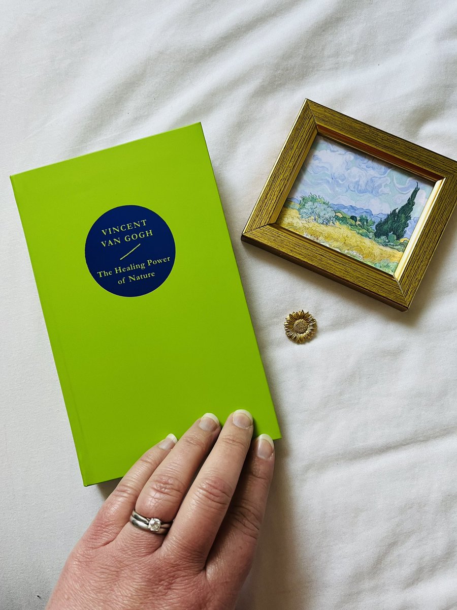 travels_along's tweet photo. Thanks so much @RachelMayQuin #septemberpublishing @vangoghmuseum for this gorgeous copy of #TheHealingPowerOfNature 

A beautiful collection of images and quotes from the sketchbooks and letters of #VanGogh 

A review will follow🌻 https://t.co/GE74qUhmpO