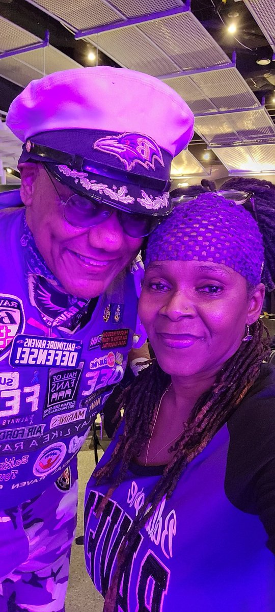 MommaNea's tweet photo. When you run into these two, its ALWAYS A AWESOME TIME. Thanks to #FanDan and @deecapt i have no voice today ๐๐คฃ๐คฆ๐พโโ๏ธ๐ฅด #RavensFlock https://t.co/1oPKH1GCva