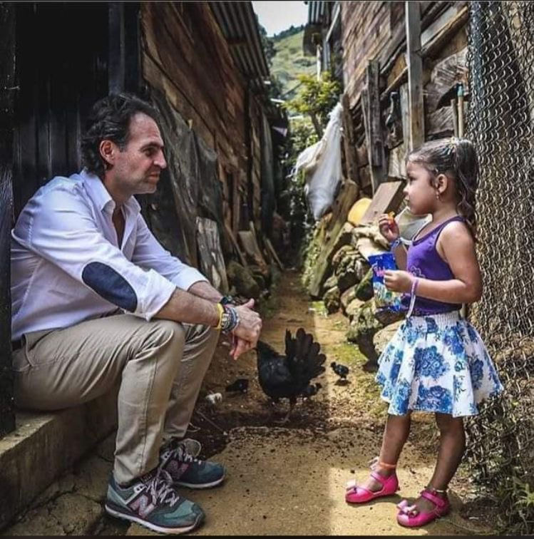 EnriquePenalosa's tweet image. Fico será un Presidente que ama a su gente y que le mejora la vida de verdad