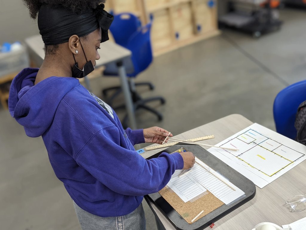 East End Middle School tweet media