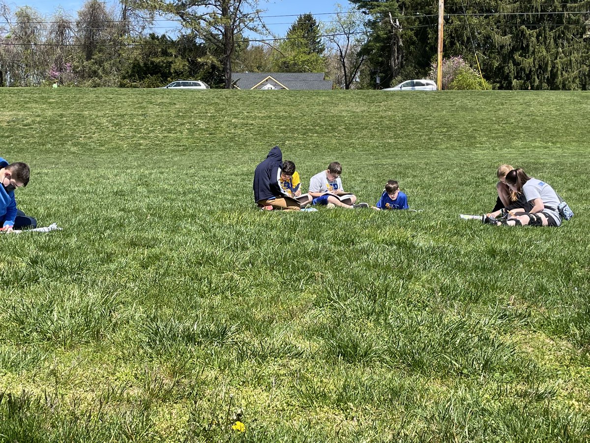 Mrs. Medina tweet media