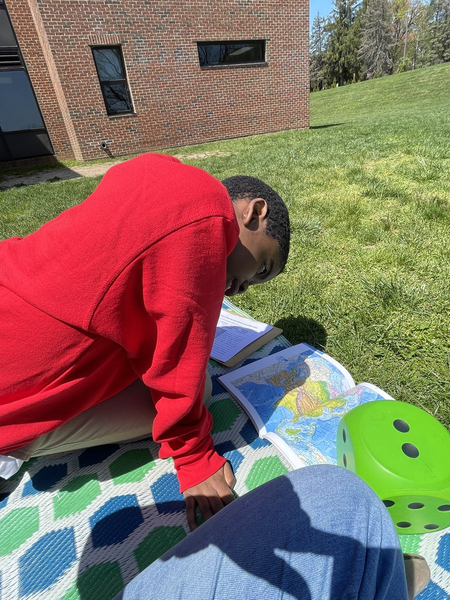 Mrs. Medina tweet media