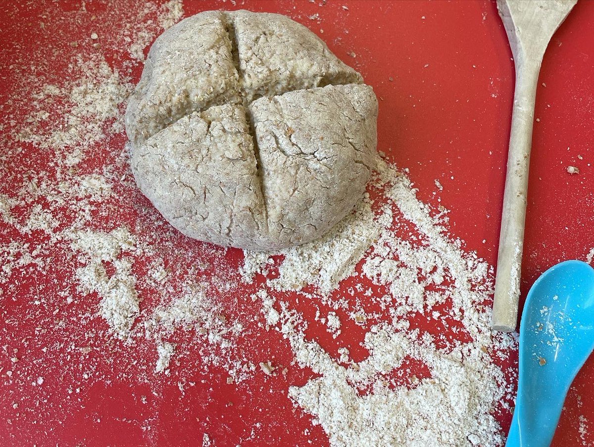 KitchenPip's tweet photo. Afterschool cookery club @EarlsfieldSch amazing star bakers - delicious soda bread 🤩 https://t.co/prebMHixr6