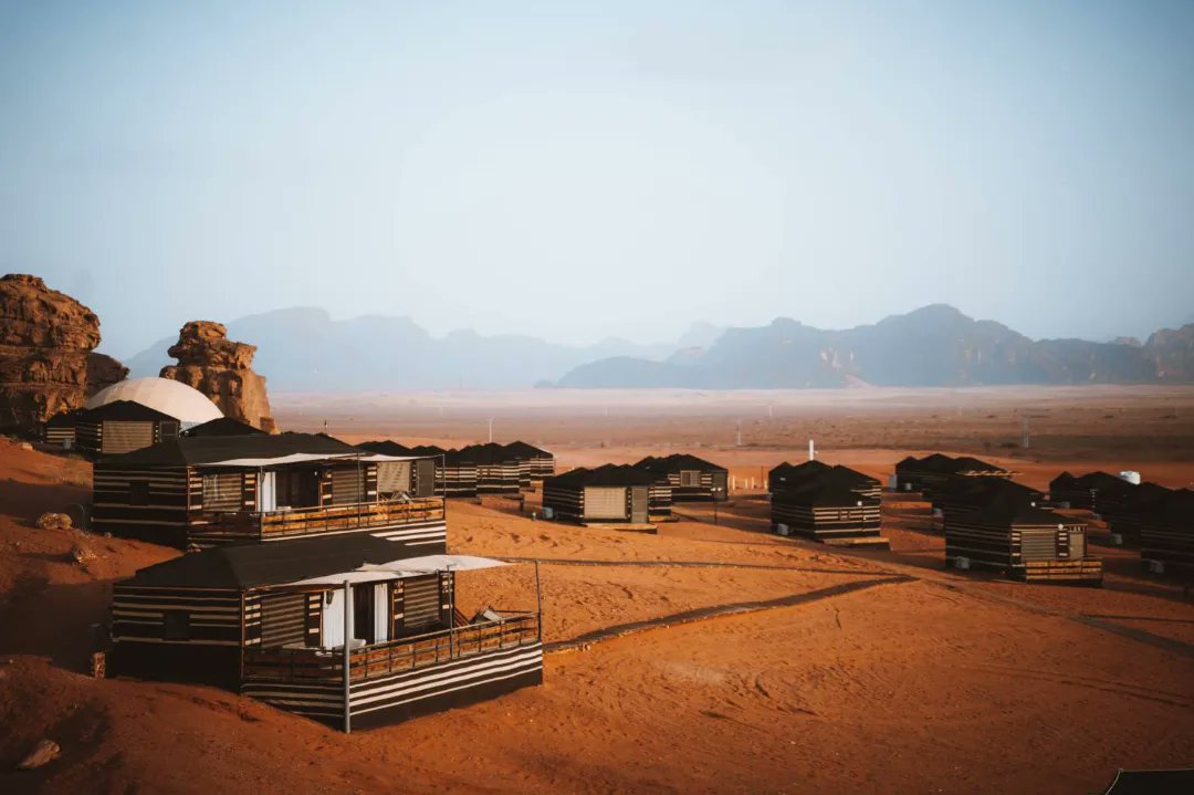 suncitycamp's tweet photo. Sun City Camp is known for it's calm atmosphere and decor that is inspired by the Bedouin culture!

#Suncitycamp #WadiRum #Jordan #Travel #Desert #Tourism #Martian #Dome https://t.co/ghIn0VPbrk