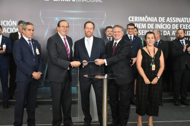 ParaguayTVHD's tweet photo. #Itaipu modernizará sus equipos con tecnología de punta para seguir produciendo energía de calidad.

🔗https://t.co/1ZNvrIxiSh https://t.co/yCwdOl5fxu