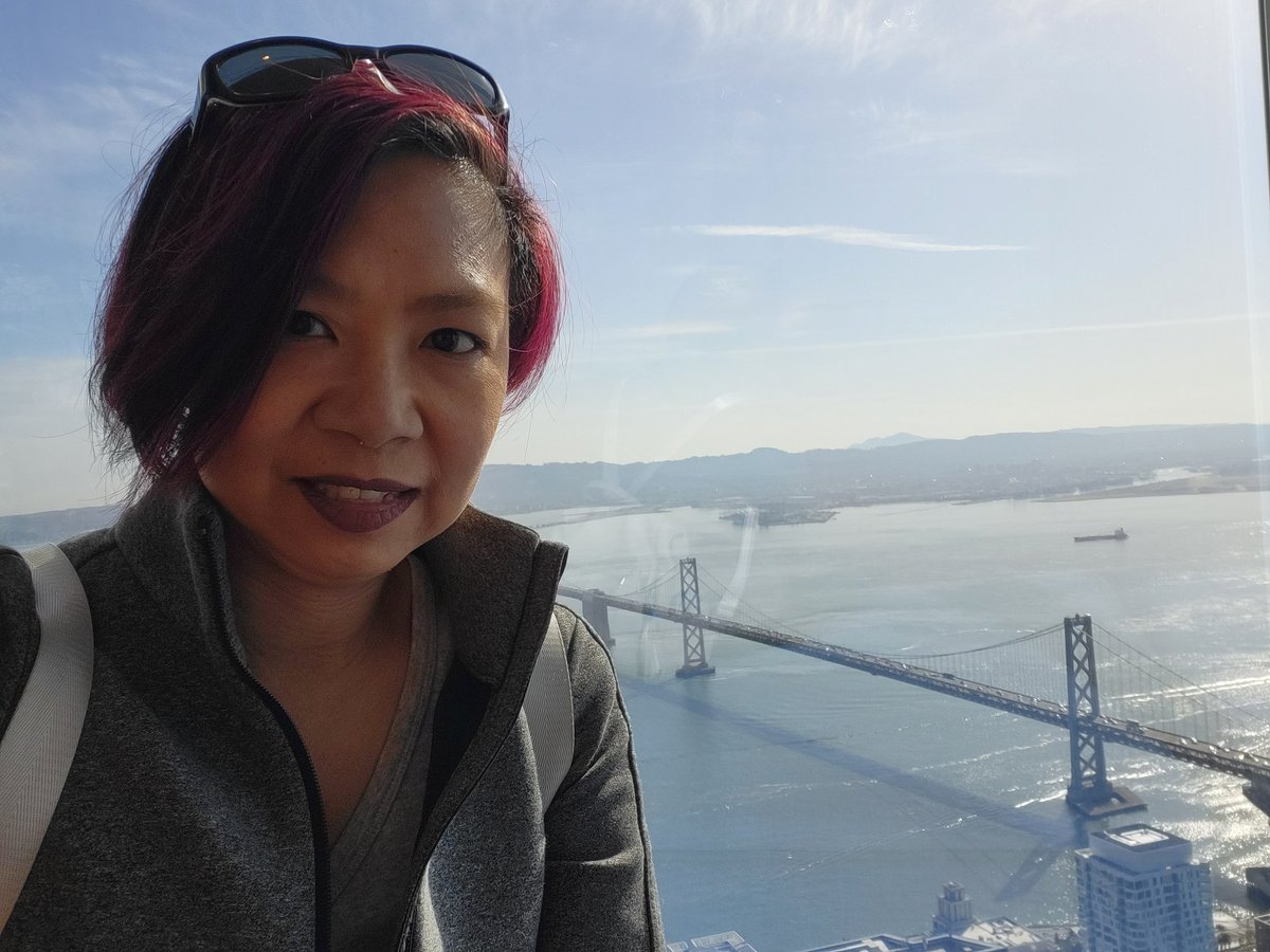 jenwlee's tweet photo. Trip not complete without one last visit to the Ohana floor in the Tower #EmployeePerk #AwesomeAdmin #GoldenCloudy https://t.co/oZEI1dgCzw