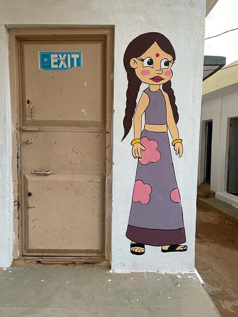 rcblrmidtown's tweet photo. Transforming our walls of wisdom.... a small tribute to our freedom fighters on 75 th year of indian independence.1 phase kickstarted today and will continue for 3 days.. 
#schoolbell #azaadikaamritmahotsav @SrikantBhagavat @PMOIndia @Shekhar_Rotary @CMofKarnataka https://t.co/xUIVBmD819