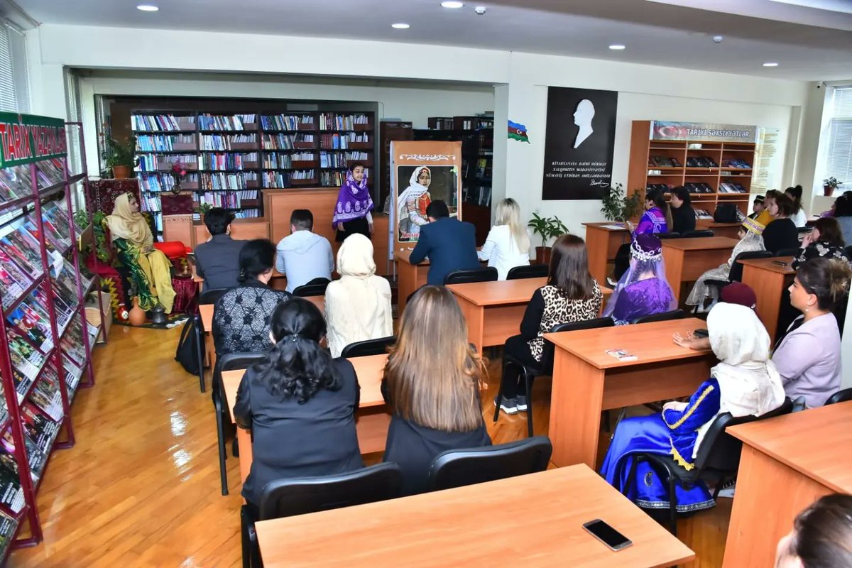 SumqayG's tweet photo. Sumqayıtda məktəblilər arasında bədii qiraət müsabiqəsi keçirildi.
https://t.co/cExDgzvv3W https://t.co/kaOZGBLwk7