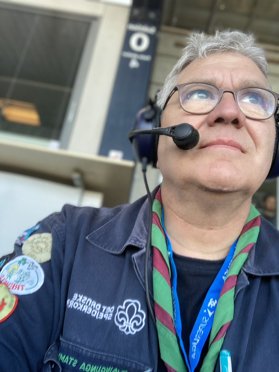 Afløser <a href="/linigerDR/">Henrik Liniger</a>  og så smelter arbejde og fritid sammen: Spejderleder  og kommentator til <a href="/viborgff/">Viborg FF ☘️</a> <a href="/FCNordsjaelland/">FC Nordsjælland 🐯</a> i <a href="/Superligaen/">3F Superliga</a> på en og samme tid ❤️👍.
<a href="/blaaspejder/">Det Danske Spejderkorps</a> #spejder #dds