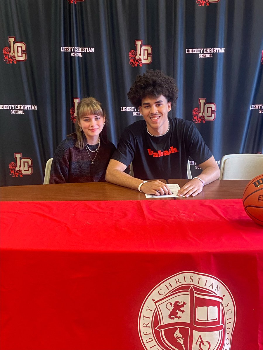 #LCSBBALL we would like to congratulate Adonis House on signing to play basketball at Wabash College!