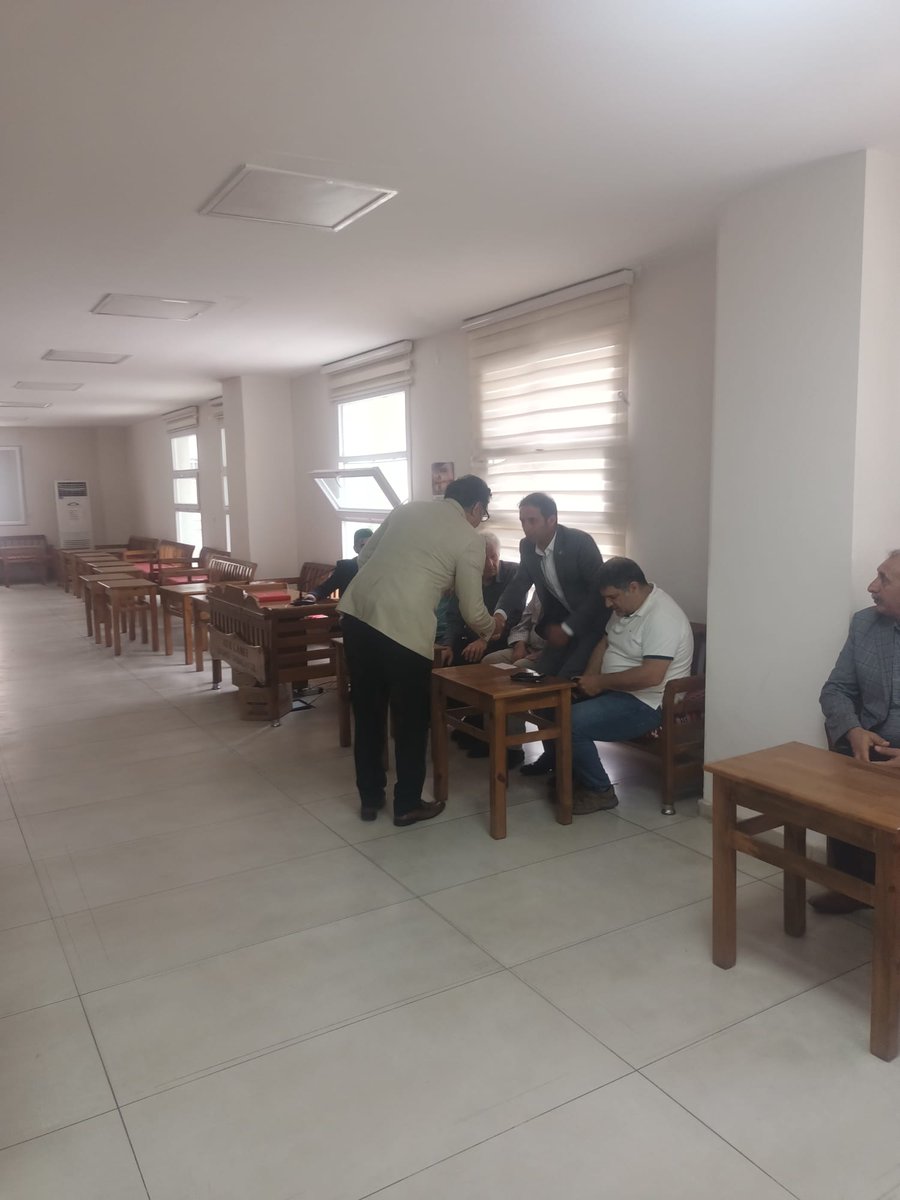 İl Yönetim Kurulu Üyelerimiz ile birlikte  Gazi Yaşargil Eğitim ve Araştırma Hastanesi Acil Doktoru  Mahmut Taş'ın vefat eden eniştesinin taziyesine katıldık 

Merhuma Allah'tan rahmet, ailesine ve yakınlarına başsağlığı dileriz.