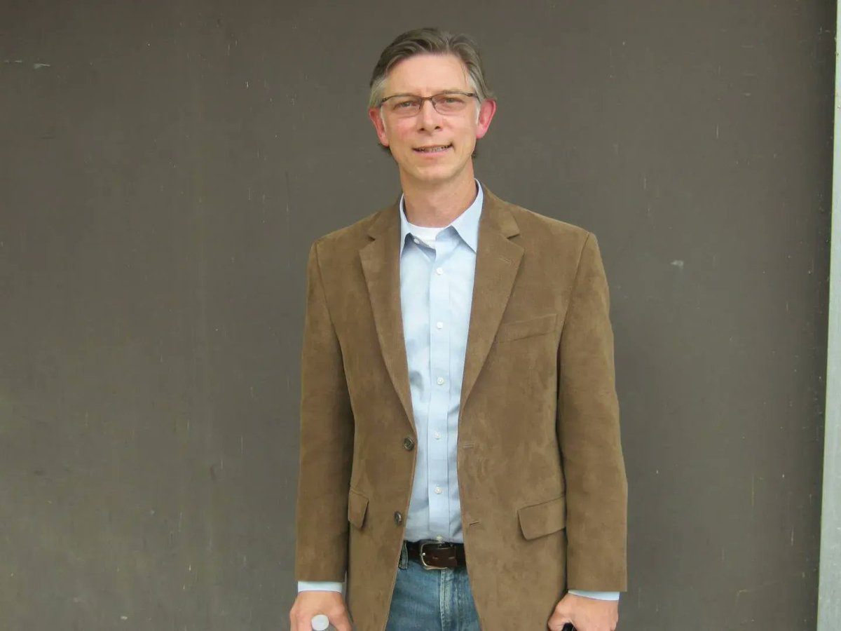 "Since being elected in 2014 with the backing of the <a href="/OLCV/">Oregon League of Conservation Voters</a>, [Ken Helm] has been a champion of the environment... We’re sticking with the guy who votes for the environment with the regularity of a Swiss watch." <a href="/wweek/">Willamette Week</a>, May 2022 Endorsement
buff.ly/3vReQOg