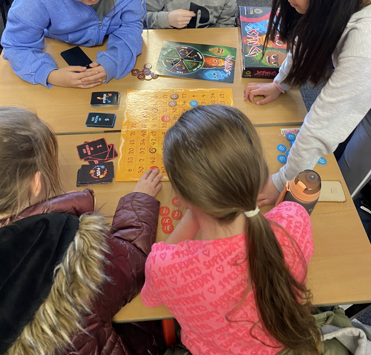 MissEBacon's tweet photo. Year 4 and 5 have had a fantastic day with Imagination Gaming using problem solving techniques and challenges. @MansfieldGAT #imaginationgaming https://t.co/wPH4MF4mbJ
