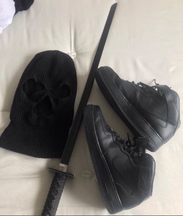 getting ready to listen to this pooh shiesty tape