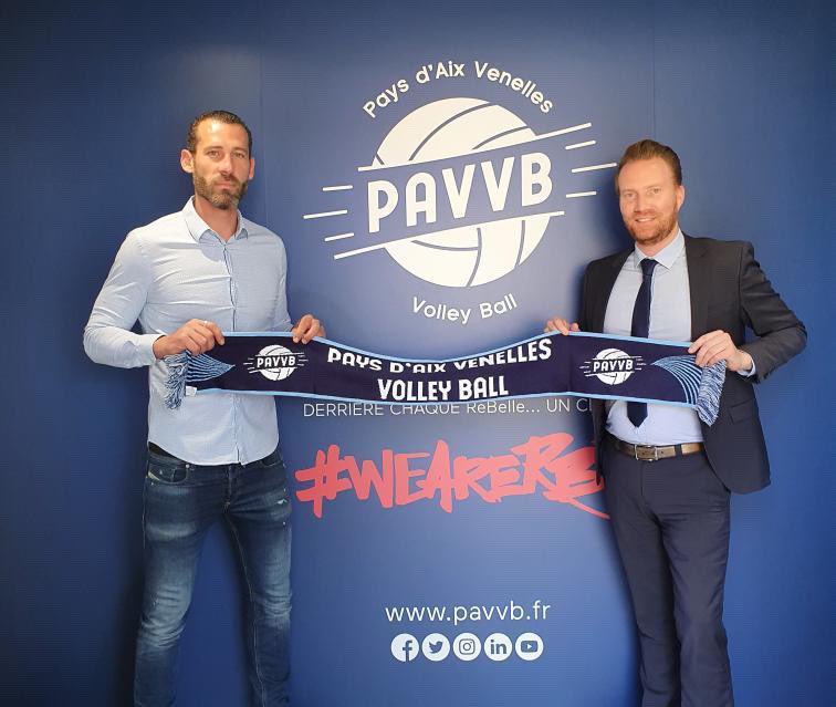 MathiasLloret's tweet photo. 🔵Officiel : Alexis Farjaudon sera l’entraîneur du @Pavvb pour les deux prochaines saisons⚪️ 
(Cc @AlexHubner_ @LNVofficiel ) https://t.co/ir2RWovMiR