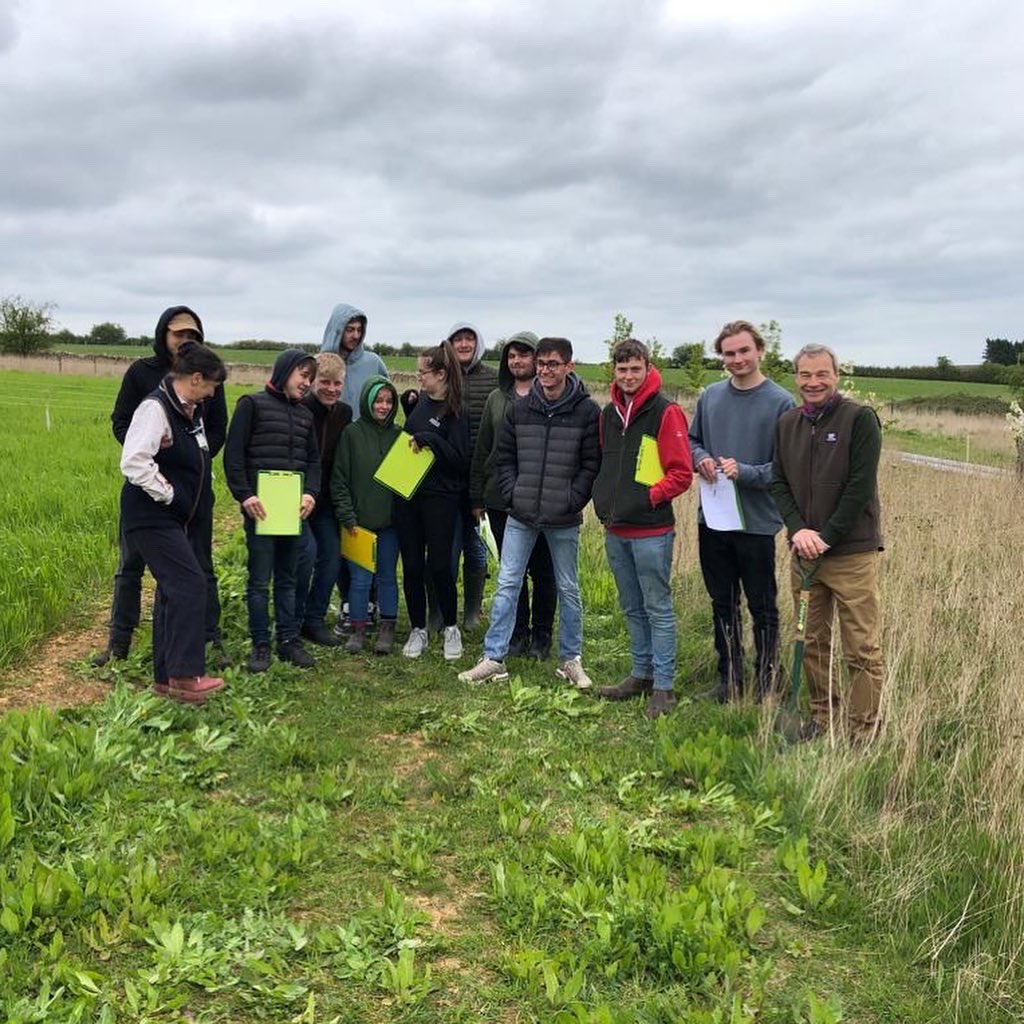 RealFarmED's tweet photo. Agriculture students from @BCA_Maidenhead on a farm walk with FarmED Founder, Ian Wilkinson, who graduated from BCA in the 1980s! They heard about changing farming methods, herbal leys, soil health and more 🌱.
#soilhealth #herballeys #bca #farmingmethods #realFarmED https://t.co/Fq4hRVQehz