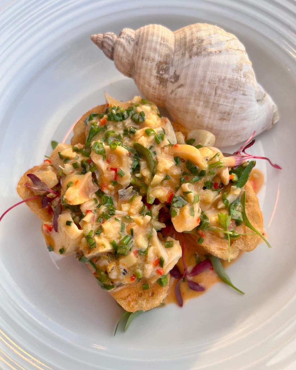 2 seats at 8:30 just freed up if you wanna go have a drink then come have some fun with us, bite to eat and glass of wine or seven 
(01) 212 3725