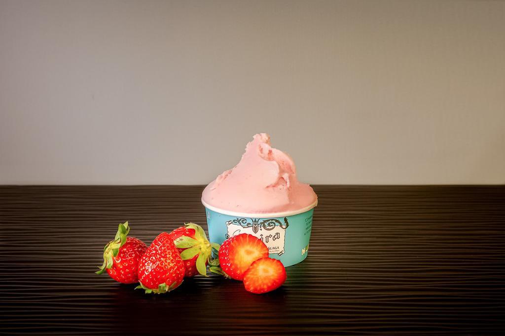 ¿Sabes que nuestros helados se elaboran a diario usando materias primas de primera calidad y siguiendo métodos de artesanos de fabricación?