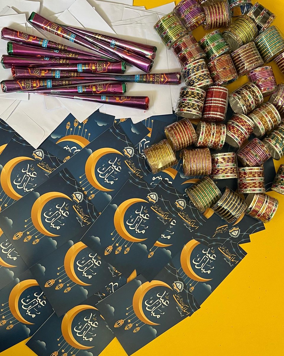 uzmish's tweet photo. Eid preparations #IFS #kidseodi #happymoments #Holymonth #eidkikhushian #staffeid #IFS https://t.co/eL8Qm41mwk