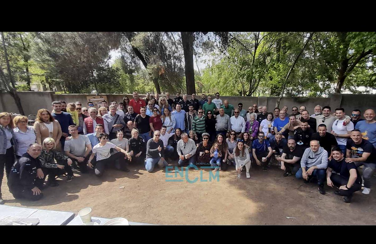 La Policía Local de Toledo celebra su día con una entrañable comida, en imágenes <a href="/SplToledo/">SPL Toledo</a> <a href="/ClmSpl/">SPL-CLM</a> 
encastillalamancha.es/fotogaleria/co…