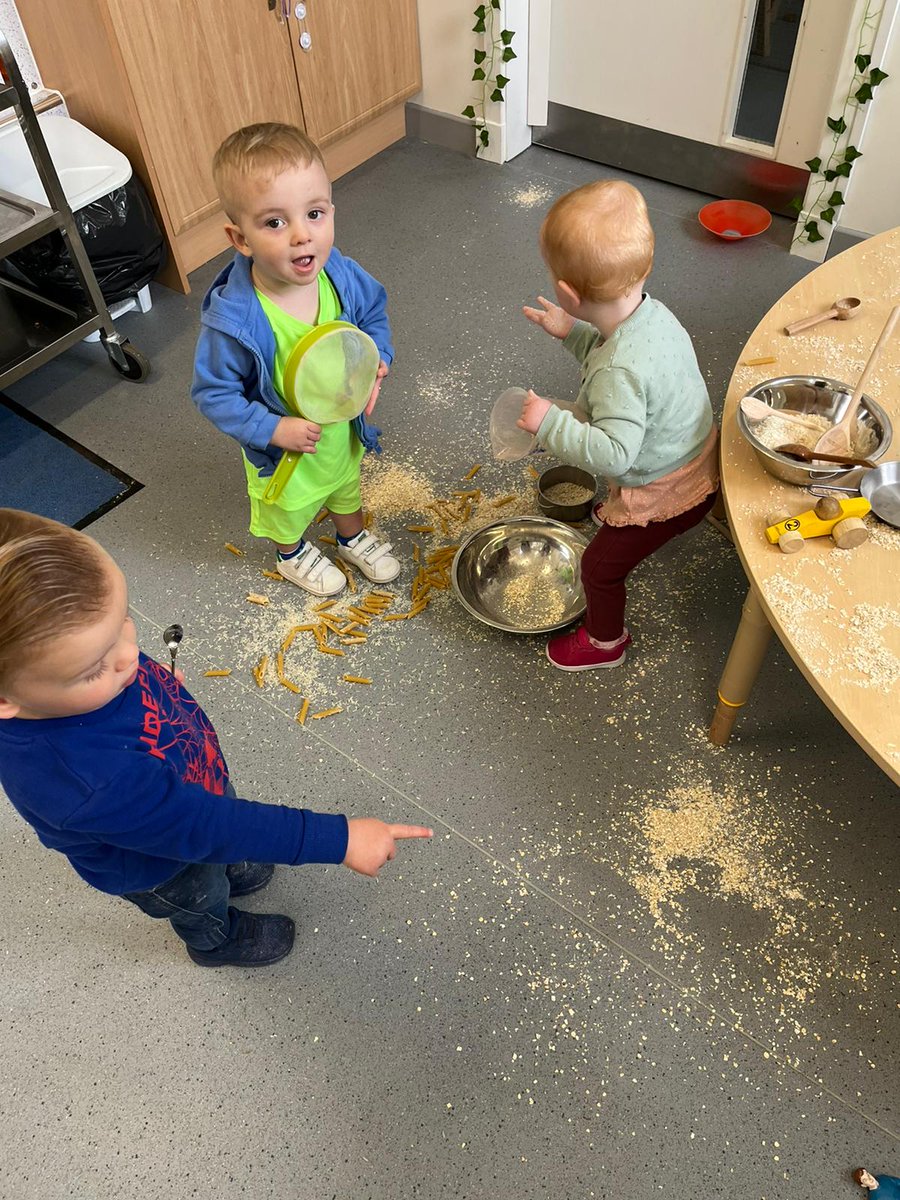 SchoolBraehead's tweet photo. The babies having been filling, pouring and mixing using their hands and different tools. Developing skills and exploring using their senses. They decided after a while it was more fun to explore and scatter on the floor. https://t.co/HpclSvMxNh
