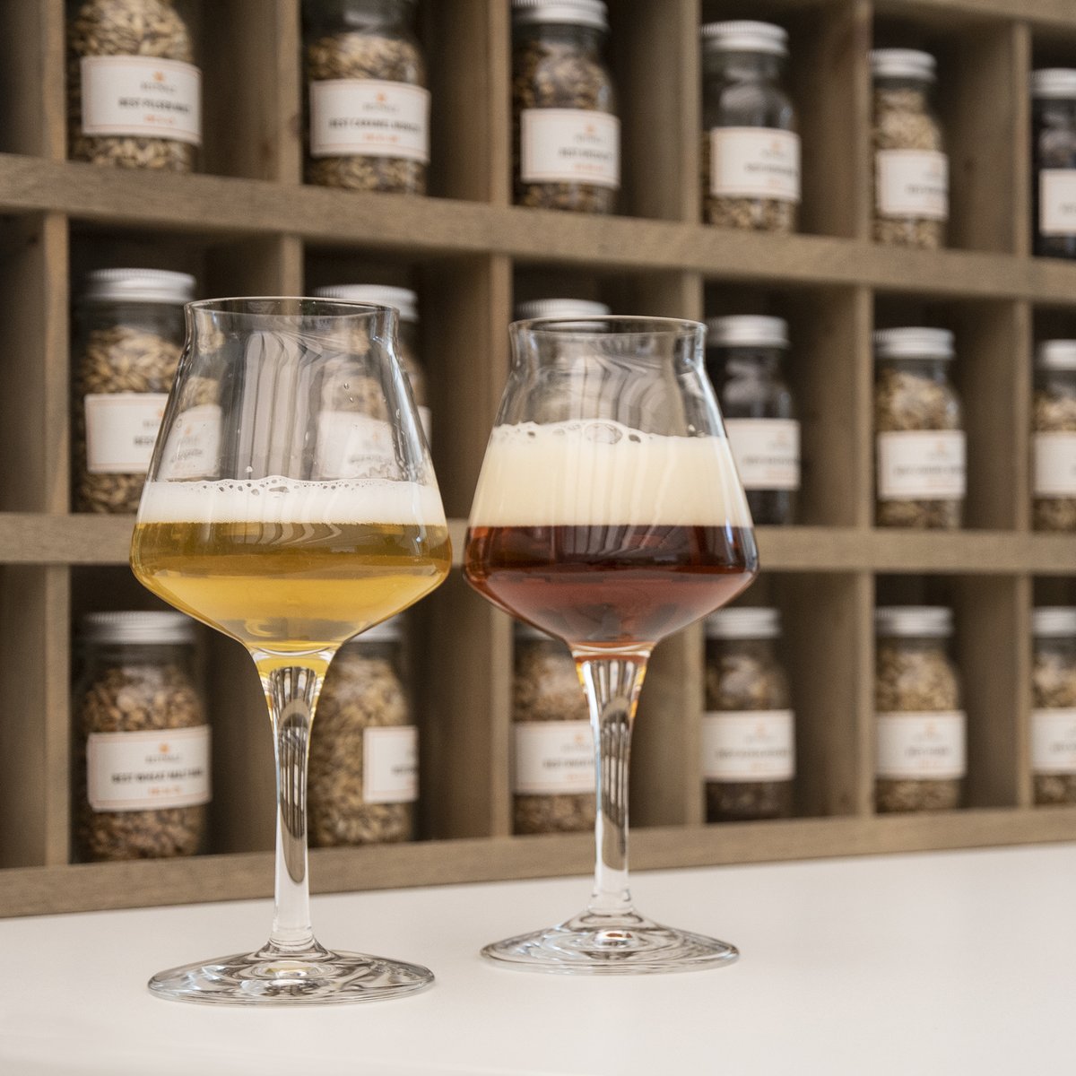 mr_malt_it's tweet photo. Mr. Malt Inside Hopsteiner & Bestmalz DAY 2️⃣
Si conclude con una giornata dedicata al malto @BESTMALZ il nostro seminario, anche in questo caso non sono mancate le occasioni di dibattito e... degustazione! 🍺
Grazie ai nostri partner per averci supportato nell'organizzazione! https://t.co/kFzZsxhVTo