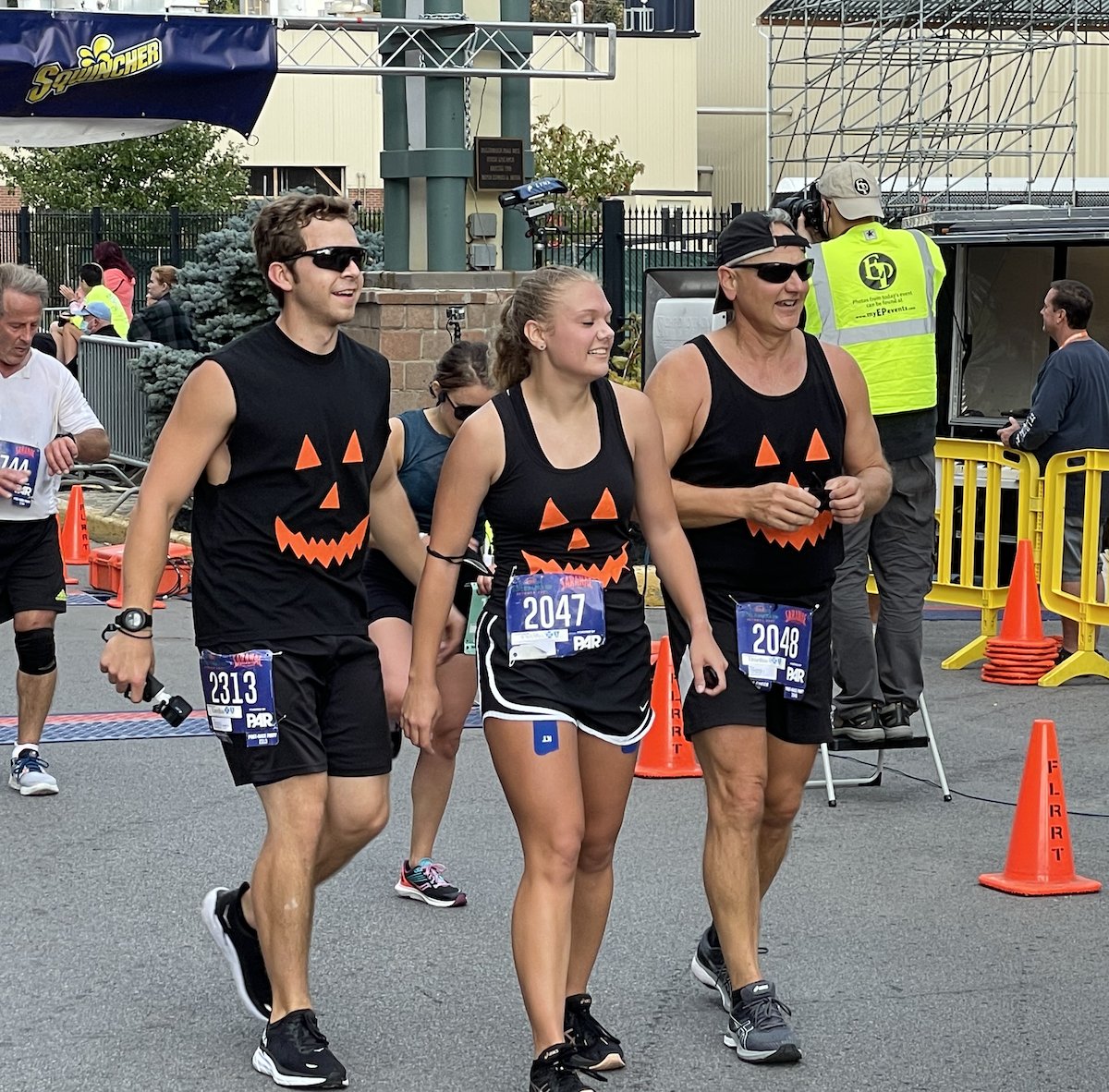 Boilermaker Road Race (@boilermaker15k) on Twitter photo We love seeing people dressed up to run the Boilermaker! Check out some of these great outfits crossing the 15K (presented by <a href="/ExcellusBCBS/">Excellus BCBS</a>)and 5K (presented by <a href="/Uticanational/">Utica National Insurance Group</a>) finish lines! #finishlinefriday #Boilermaker15K #MoreThanARace #madeinutica #3run5 #runupstate We love seeing people dressed up to run the Boilermaker! Check out some of these great outfits crossing the 15K (presented by <a href="/ExcellusBCBS/">Excellus BCBS</a>)and 5K (presented by <a href="/Uticanational/">Utica National Insurance Group</a>) finish lines! #finishlinefriday #Boilermaker15K #MoreThanARace #madeinutica #3run5 #runupstate
