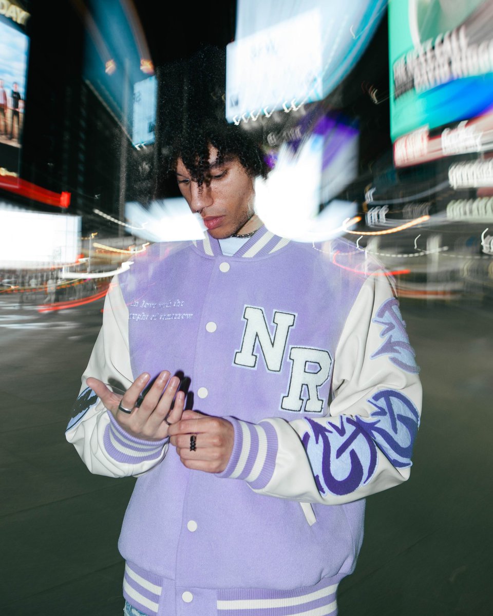 JarrettLanna's tweet photo. @RollingLoud First… @jxmesalan deserves a pass, also might as well throw me one well you’re at it and get the best content creation duo in Ontario 👀👀 https://t.co/ai7yYV2TlG