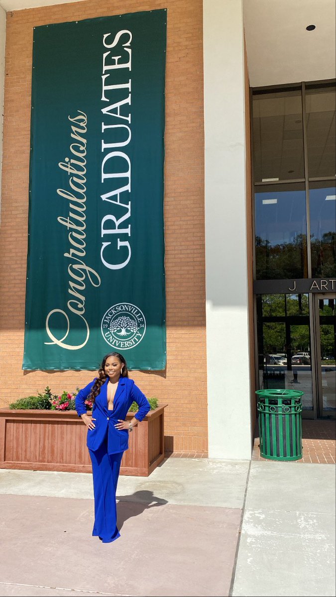 _sharaej's tweet photo. "God before me I always win! I am a winner"- Kierra Sheard-Kelly 
C/O ‘22 College Graduate loading… https://t.co/UcG9MQQCab
