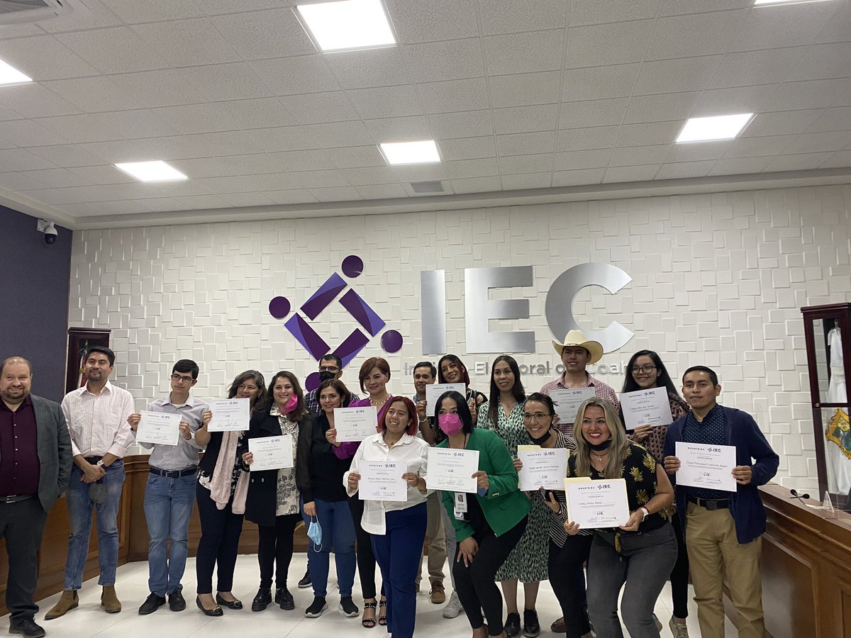 marceaguilara's tweet photo. Hoy concluye la formación de una nueva generación del #ProgramaLID de @NosotrxsMX 🤩🤩🤩
Mil gracias, Presidenta @gabymdeleon_de y a todo el equipo del @IECoahuila por hacer posible la 3ra. edición y la exigencia colectiva de nuestros derechos 💜🙌🏽✨ https://t.co/7dorYpWK5L
