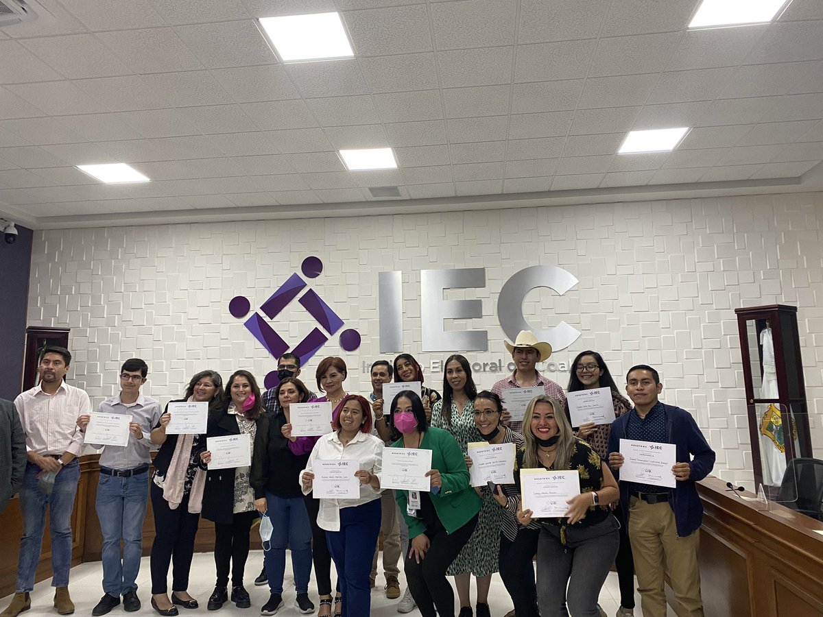 marceaguilara's tweet photo. Hoy concluye la formación de una nueva generación del #ProgramaLID de @NosotrxsMX 🤩🤩🤩
Mil gracias, Presidenta @gabymdeleon_de y a todo el equipo del @IECoahuila por hacer posible la 3ra. edición y la exigencia colectiva de nuestros derechos 💜🙌🏽✨ https://t.co/7dorYpWK5L