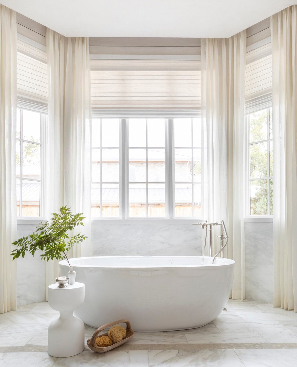 "Don't we all need a place to escape and allow the beauty of home to revive and heal us?"⁠

- Marie Flanigan

// #MFImoments #MarieFlaniganInteriors #TheBeautyofHome

#homedecor #interiorstyling #interiordesigner #interiorinspo #architecture #customhomes #residentialdesign