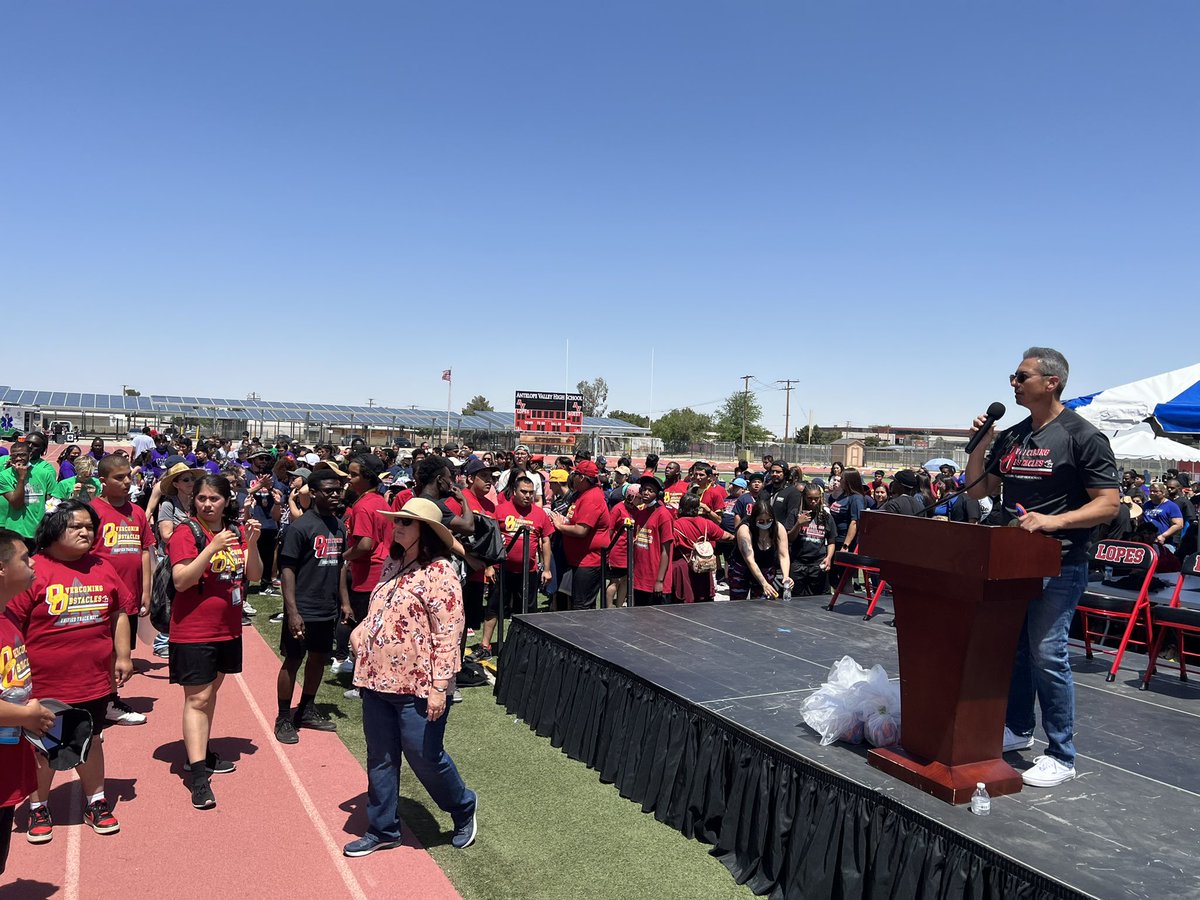 HHS_Activities's tweet photo. WOW! CONGRATULATIONS BULLDOGS on your 1ST PLACE TIE at Today’s OVERCOMING OBSTACLES Track Meet!! What an INCREDIBLE Group of students! Thank you AVHS for Hosting, BEST BUDDIES and ASB for Your Wonderful Support as well as the entire HHS SPED Department for all you do! https://t.co/FYo4IdzeYt