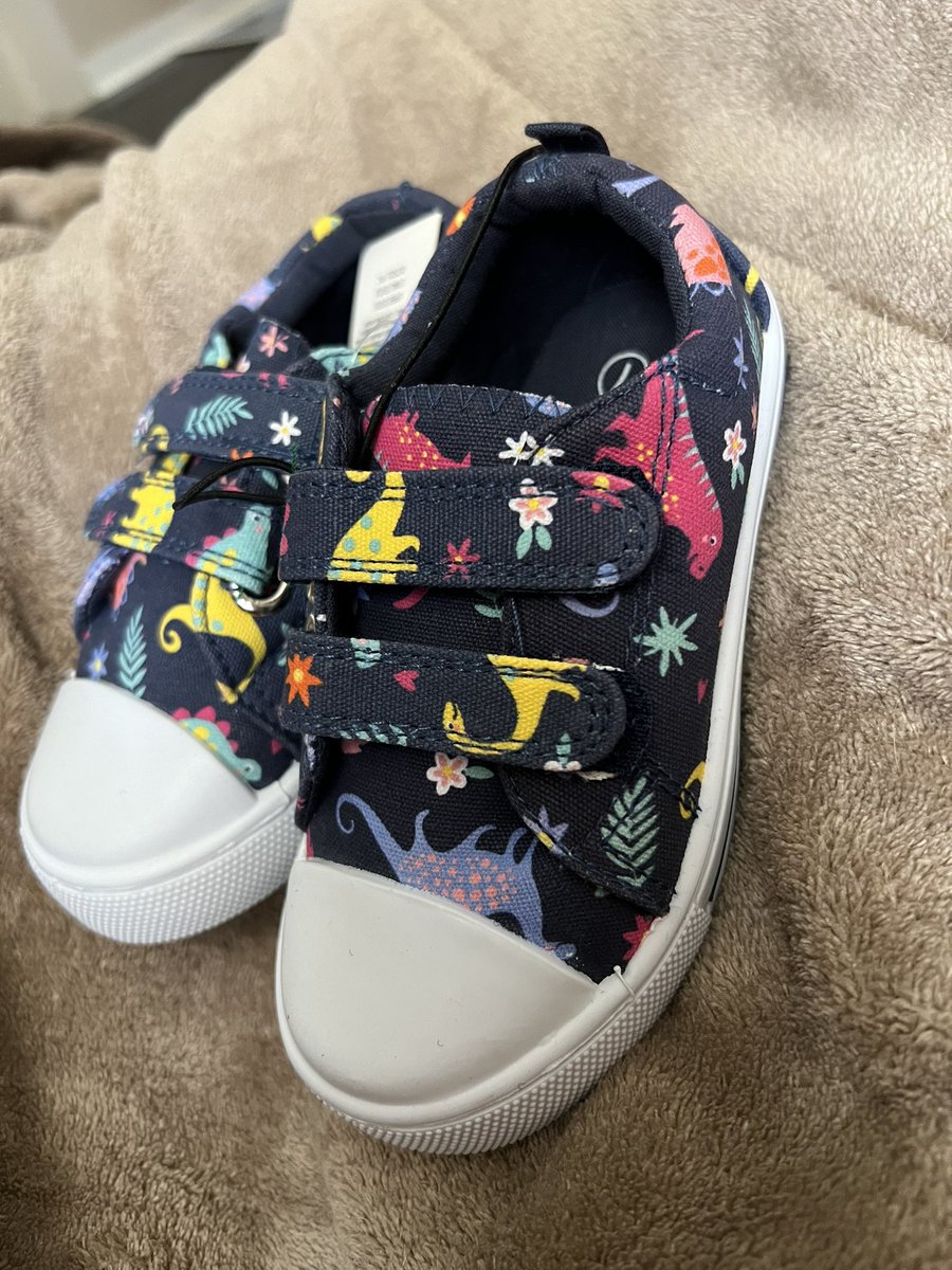 new shoes alert. new shoes alert 💃