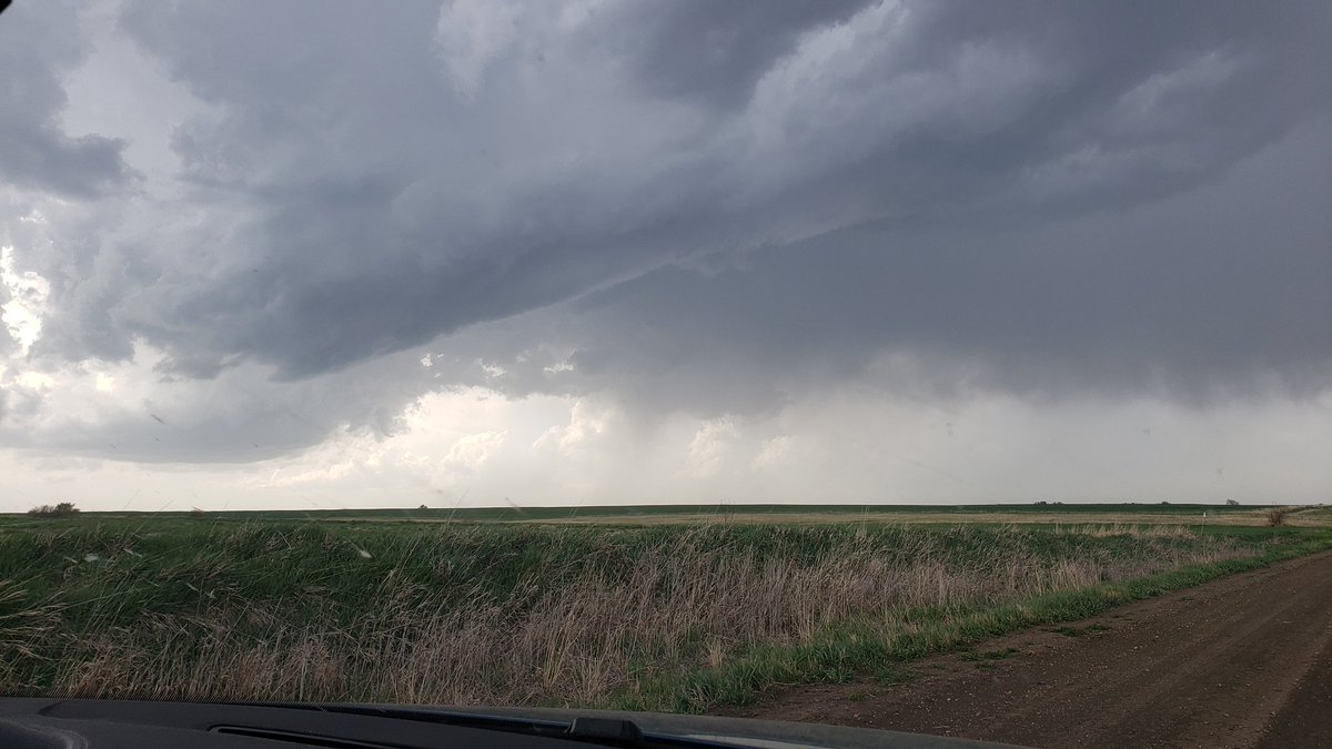 Severe storm near Hope at 5:30 pm #kswx <a href="/NWSTopeka/">NWS Topeka</a>