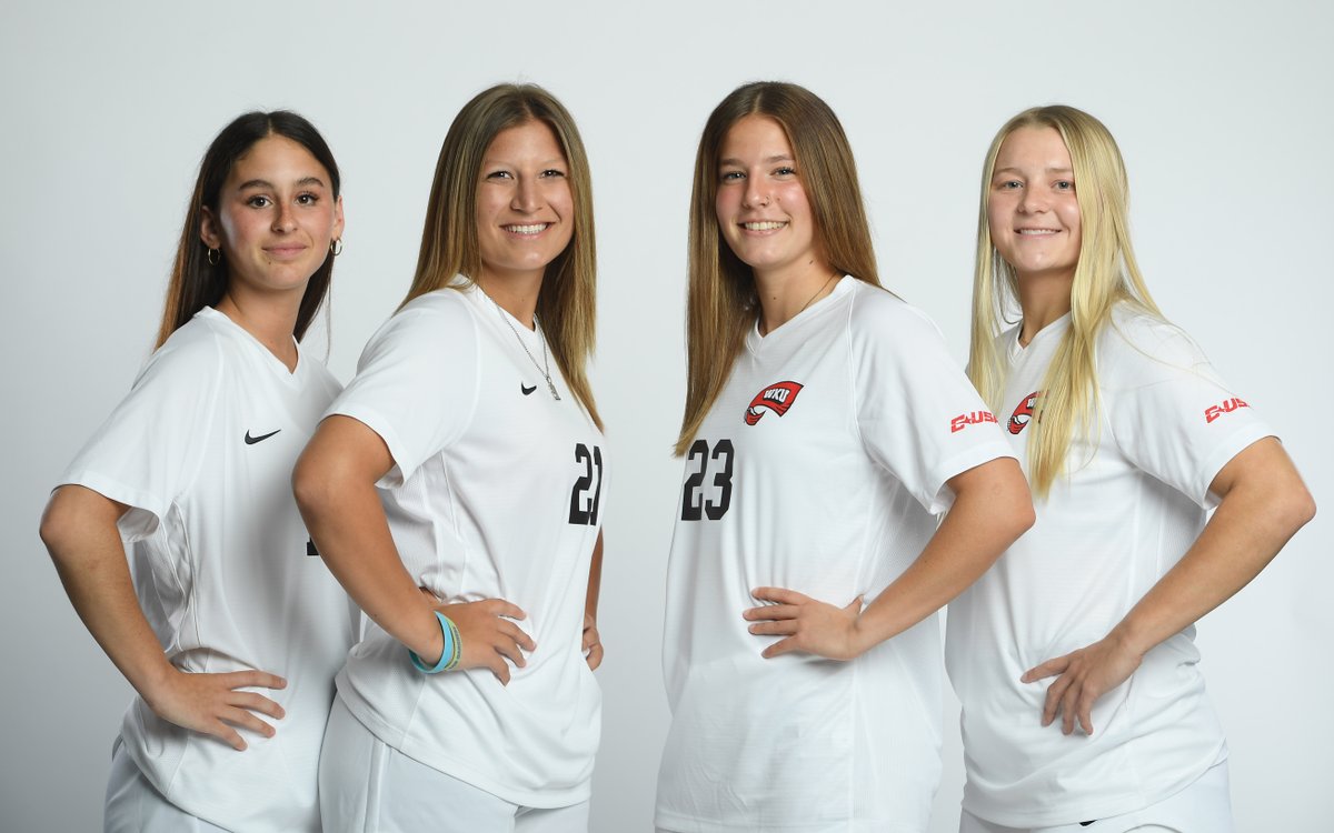 📸 𝙁𝙧𝙚𝙨𝙝𝙢𝙚𝙣 𝙎𝙦𝙪𝙖𝙙 📸

The 2022 freshmen were on campus today so we had to get some pics! 

Can't wait to have Avery, Camryn, Oliva and Abby on The Hill!