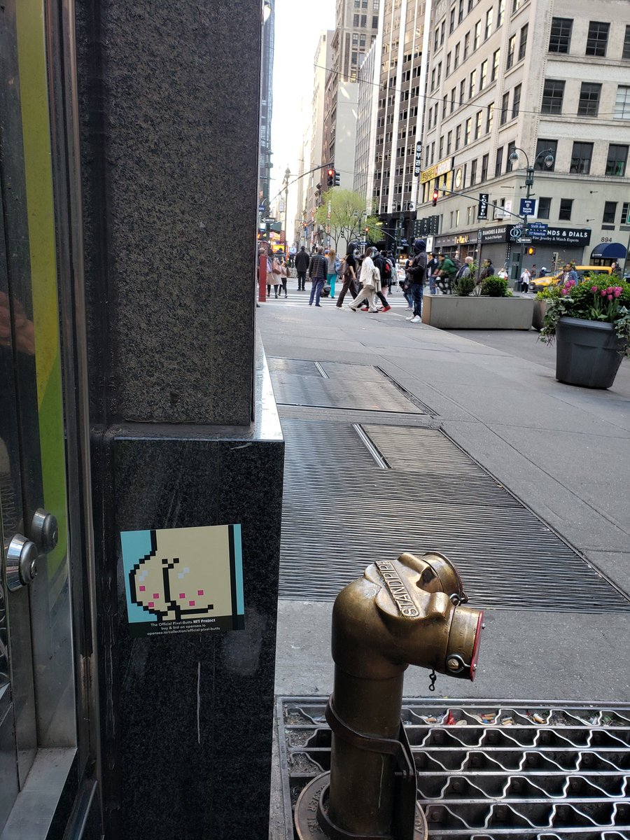 ButtsPixel's tweet image. Get your FREE STICKER if you're wondering around Madison Square Garden
#NFTCollection #NFTProject #nft #nfts #NYC #Pixelbutts