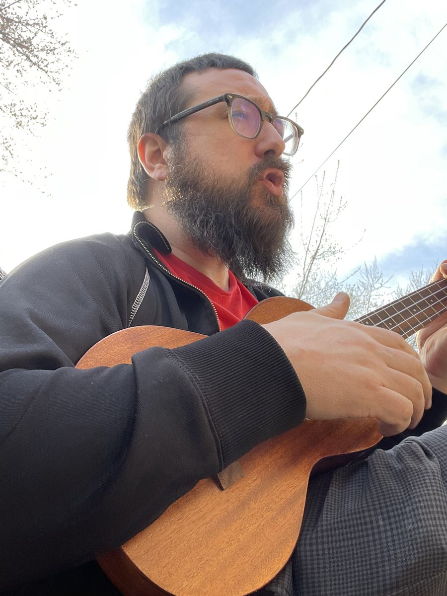 Beaut day for a bbq and some Uke! I hope to do some live recording sooooon!