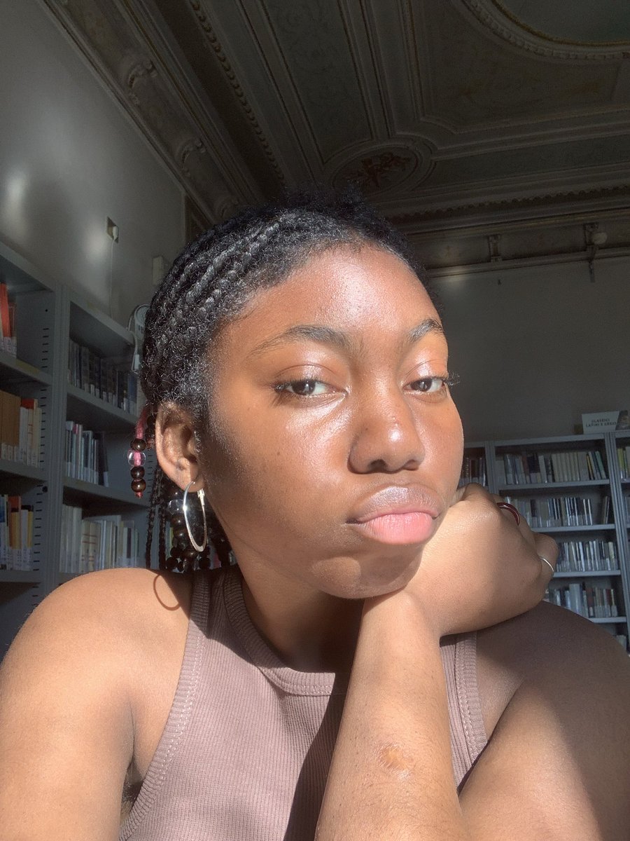 _iamyetunde_'s tweet photo. About April 🌞 https://t.co/tyuC7aR2Sp