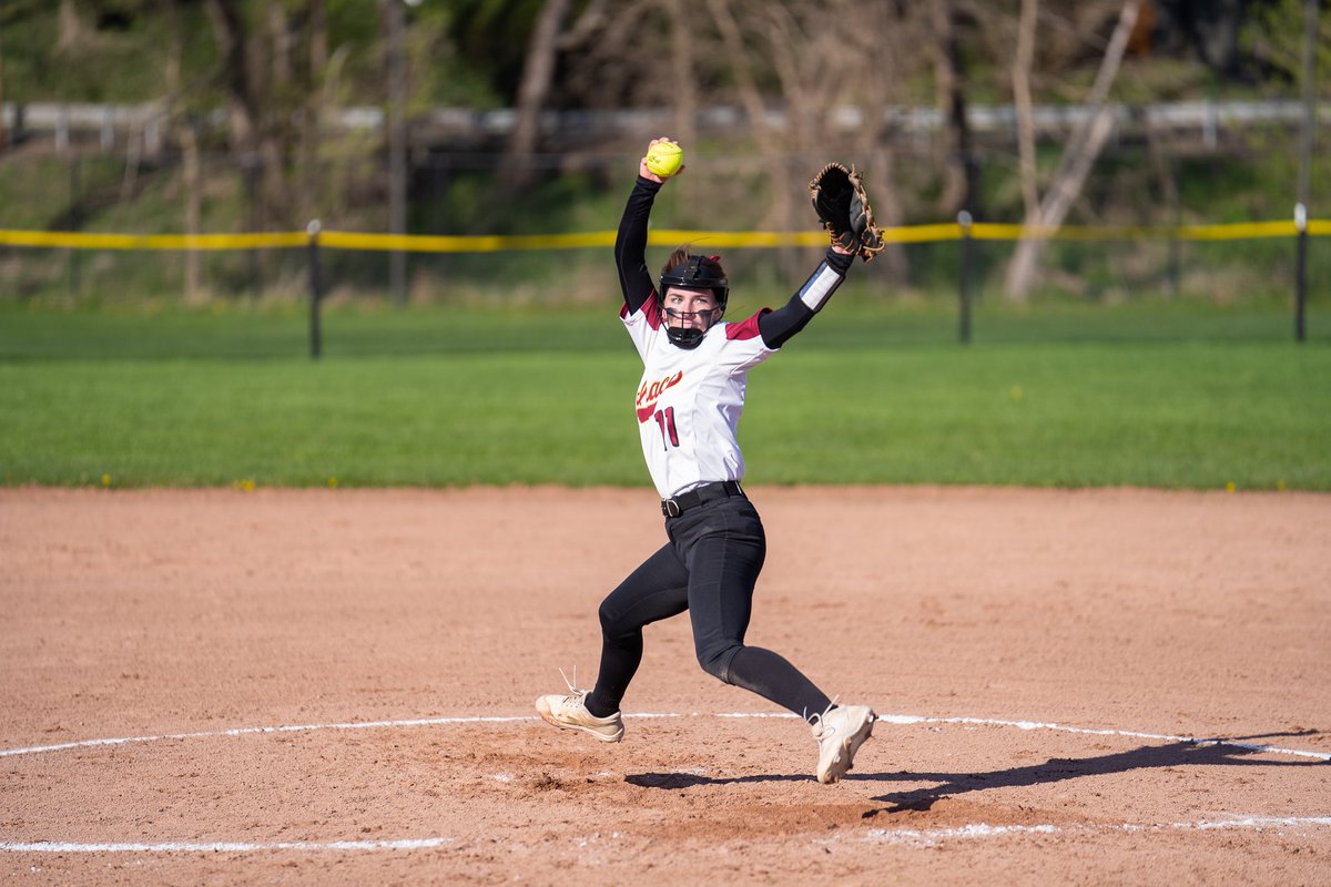 avaxthomas's tweet photo. Congrats @ihsVSoftball on your win last night! Here are some pictures I took during the game: https://t.co/SCtKHtWNOB https://t.co/9kYlMUnoOB