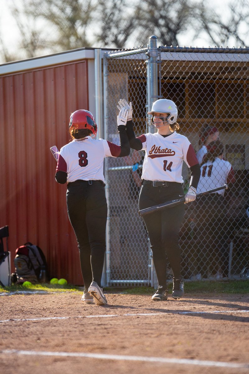 avaxthomas's tweet photo. Congrats @ihsVSoftball on your win last night! Here are some pictures I took during the game: https://t.co/SCtKHtWNOB https://t.co/9kYlMUnoOB