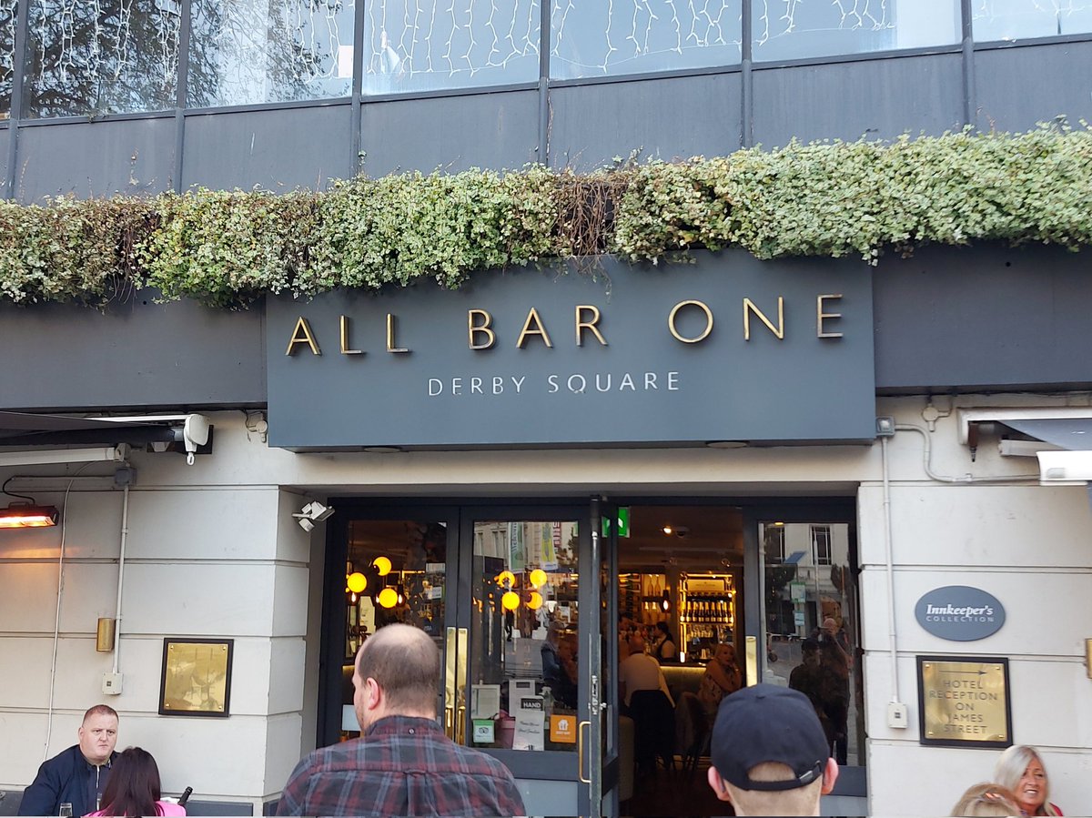 Sullivan_Comms's tweet image. About to enter the world famous Allbarone @PeterCrouchPod @Chris_Stark @petercrouch