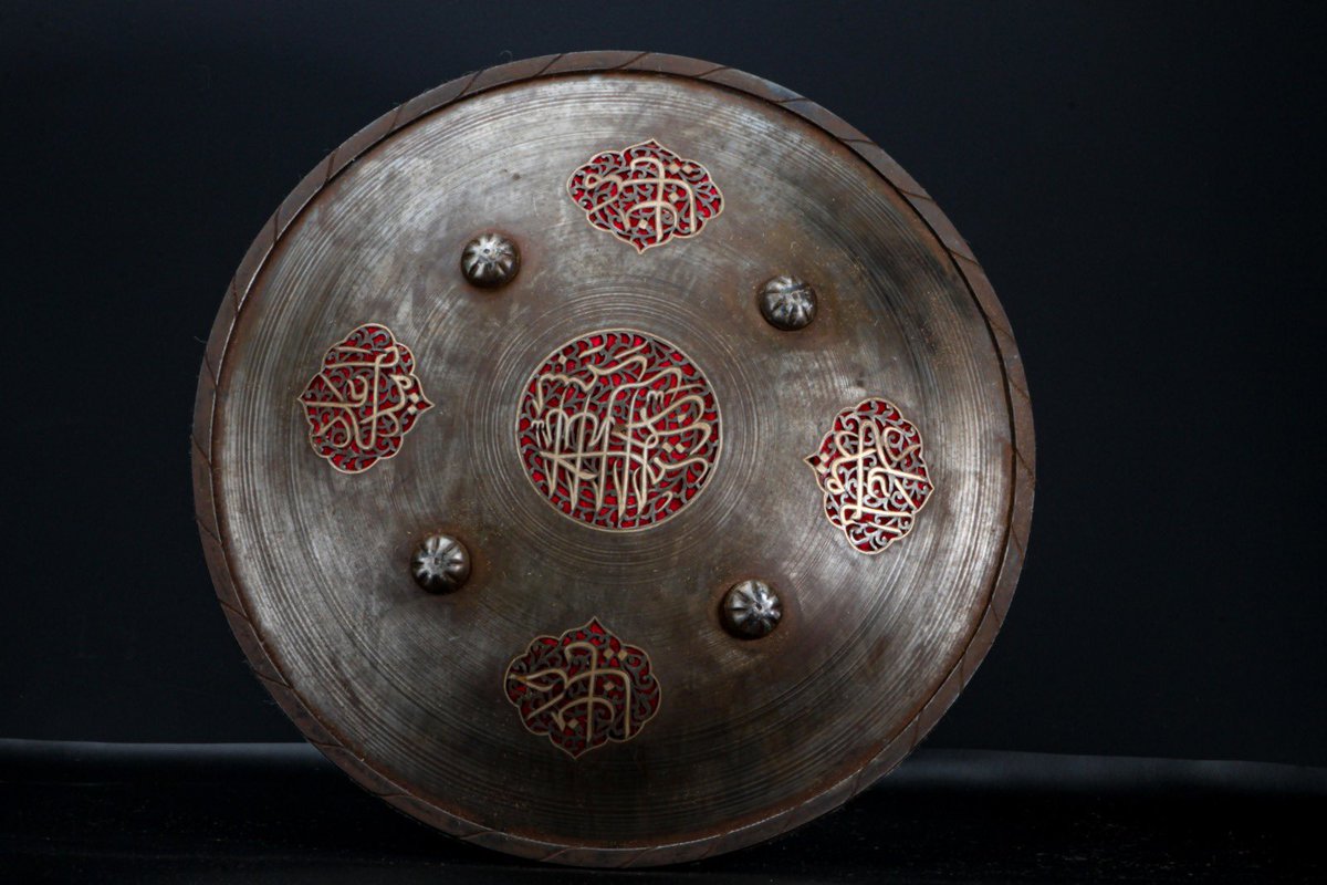 OttomanSwords's tweet photo. Battle Shield 
https://t.co/mu0gwe3Hhr

#shield #cosplayshield #battleshield #filmprop #filmprops #filmpropsforsale #medieval #medievalshield https://t.co/eVBpZglqeN