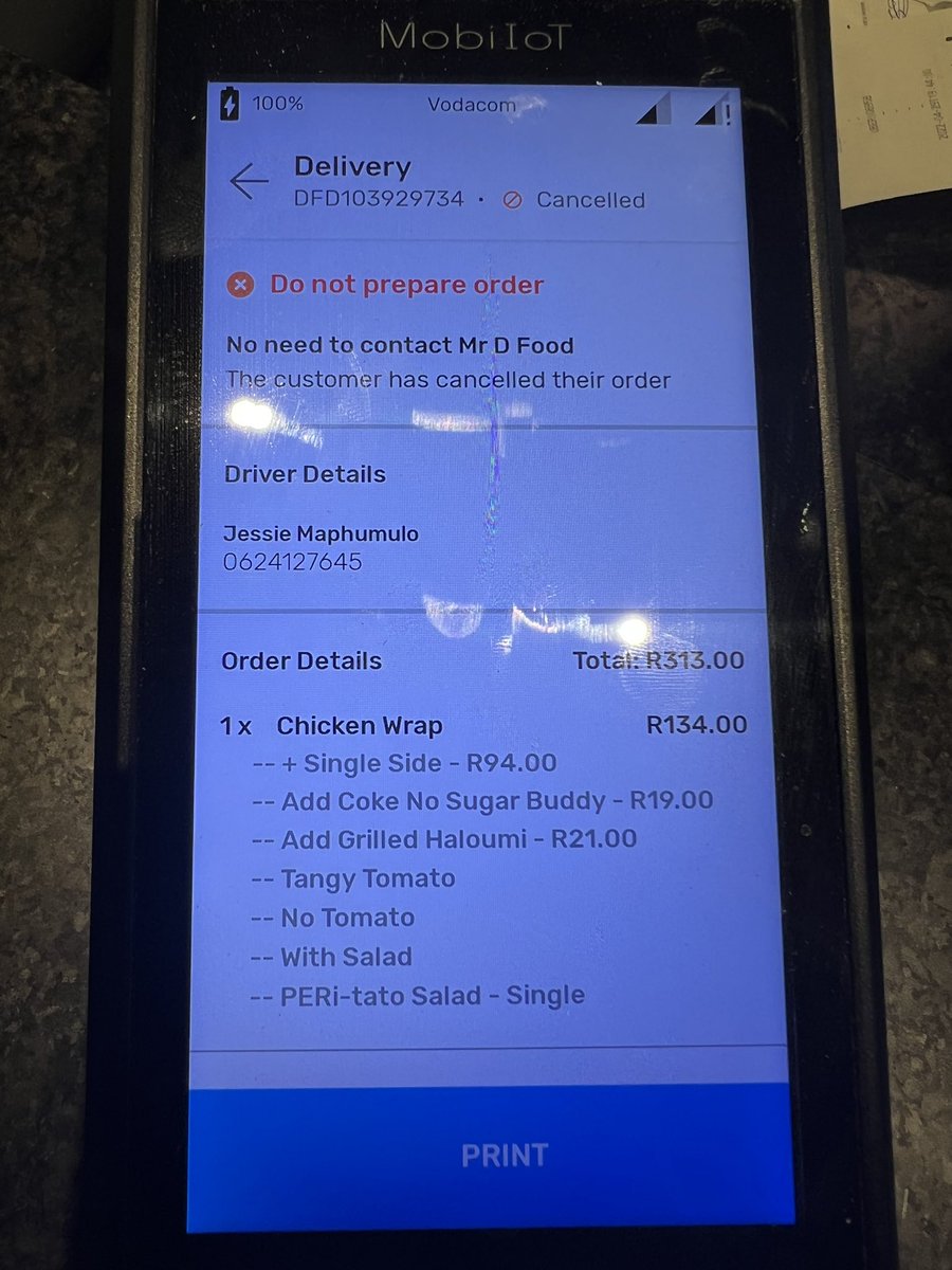 jodydasilva's tweet photo. @mrdfood absolutely disgusting! No feedback on the app, no contact number. No F@KOL! And they charge nearly 30% more than the stores for ‘SERVICE’ What service. Had to drive to @nandos and place another order over an hour later! #BullshitService #ShitCompany https://t.co/z2InrwbBG5